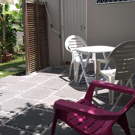 Апартаменти Agreable F2, Jardin, Garage, Fibre, Clim Ch Фор-де-Франс Екстер'єр фото