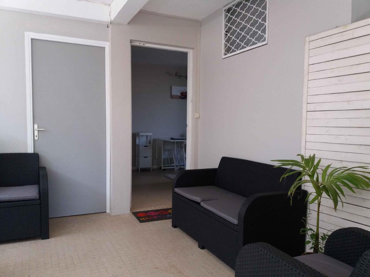 Апартаменти Agreable F2, Jardin, Garage, Fibre, Clim Ch Фор-де-Франс Екстер'єр фото