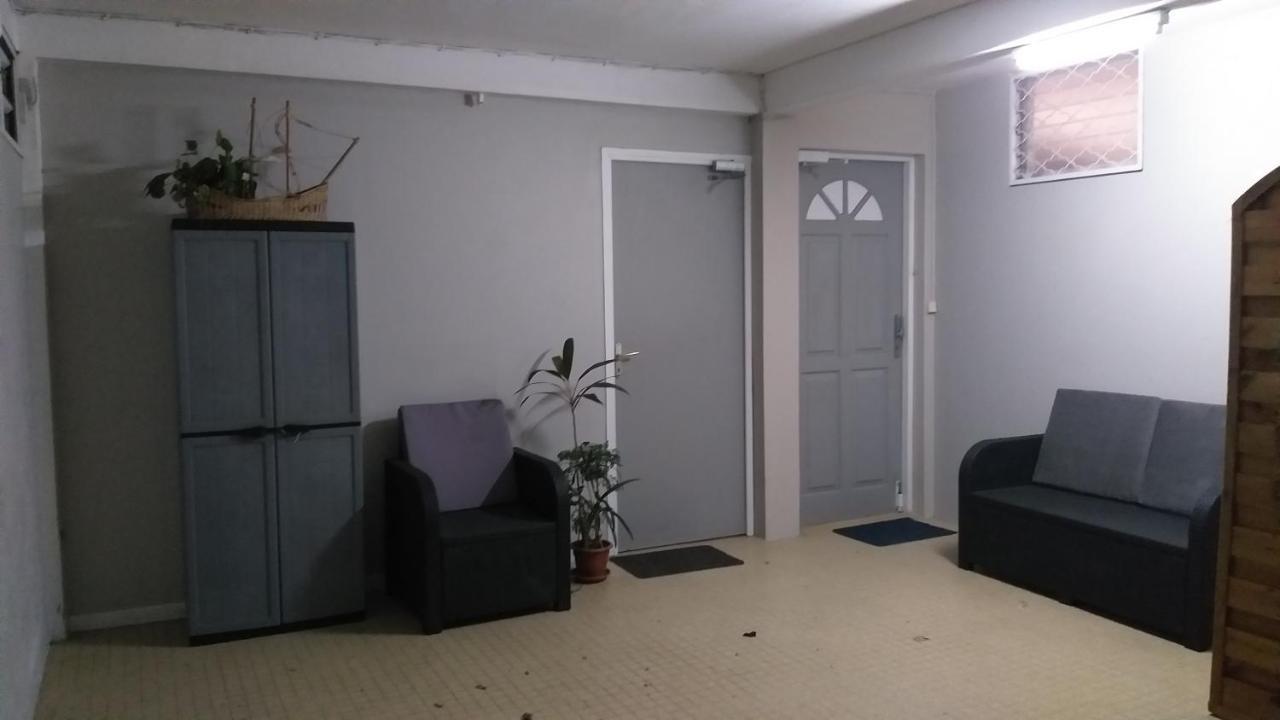 Апартаменти Agreable F2, Jardin, Garage, Fibre, Clim Ch Фор-де-Франс Екстер'єр фото